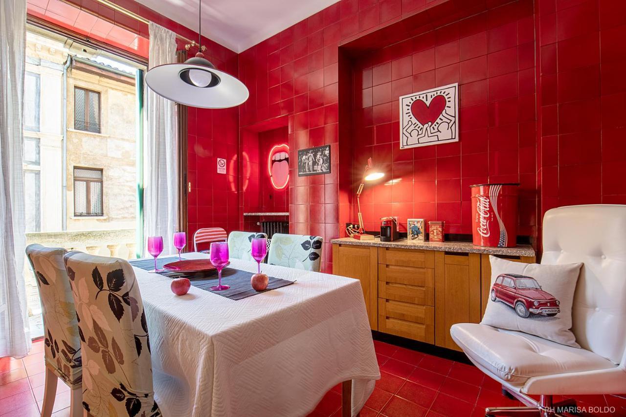 Billie'S Flat Red - Art & Design Apt In Verona Historic Centre Exterior foto